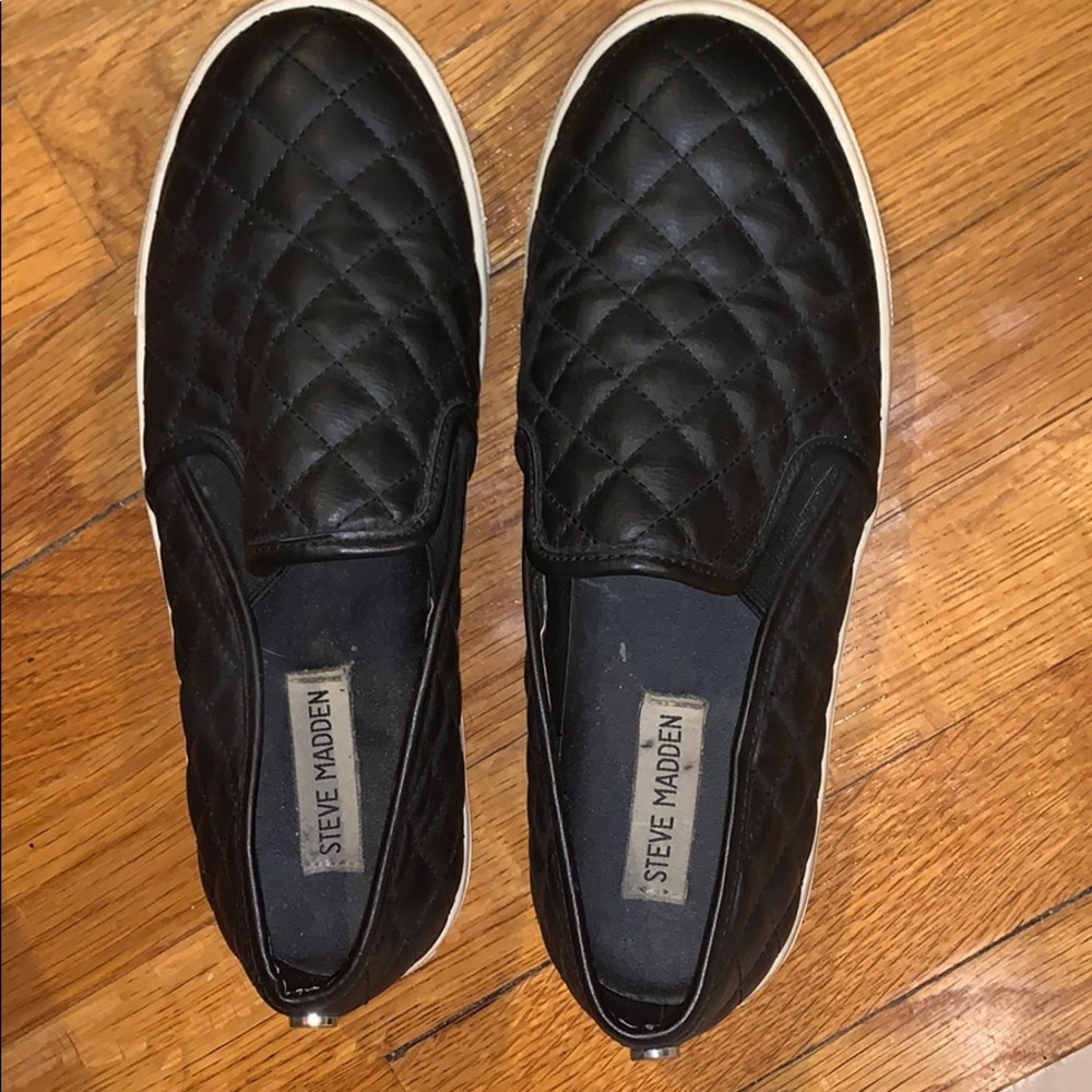 Black Steve Madden slip ons